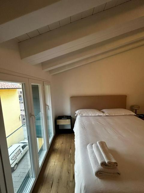 Waterfront Balcony I Grani 5 Resort Grand Suite Ливорно Экстерьер фото