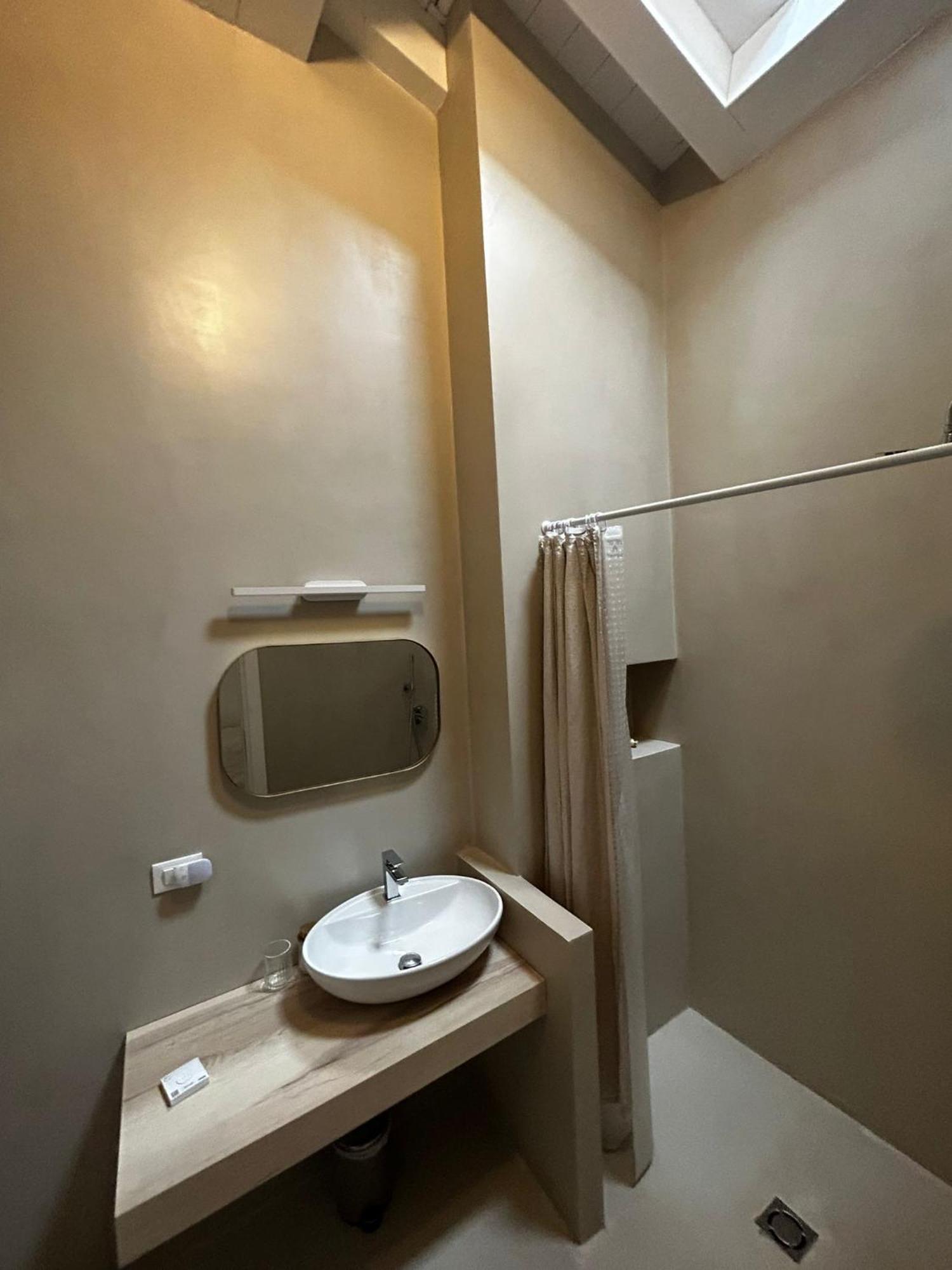 Waterfront Balcony I Grani 5 Resort Grand Suite Ливорно Экстерьер фото