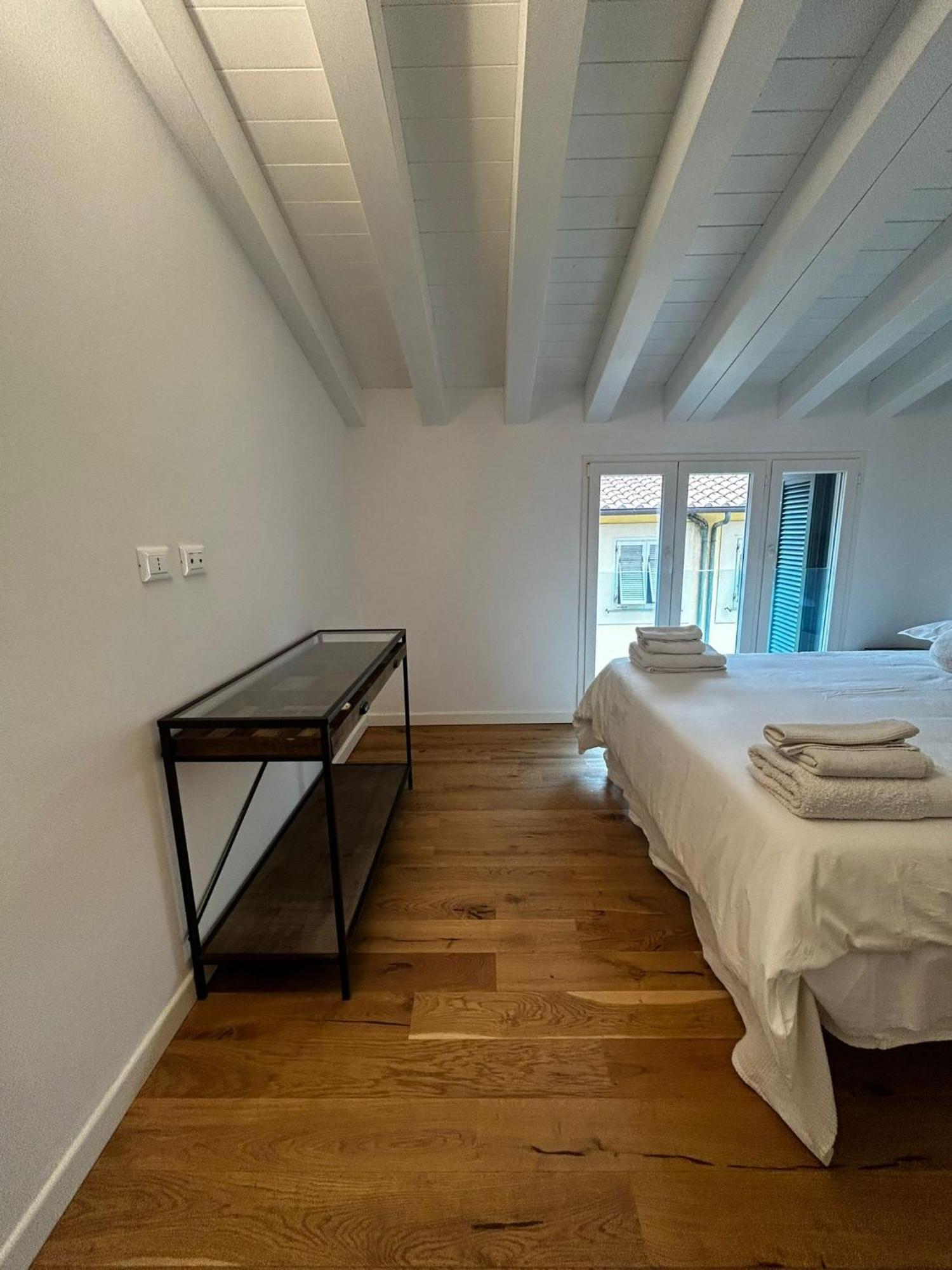 Waterfront Balcony I Grani 5 Resort Grand Suite Ливорно Экстерьер фото